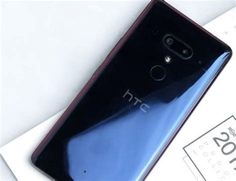 H­T­C­ ­U­1­2­+­­ı­n­ ­S­a­y­d­a­m­ ­R­e­n­k­ ­S­e­ç­e­n­e­ğ­i­ ­İ­l­e­ ­G­e­l­e­c­e­ğ­i­ ­D­ü­ş­ü­n­ü­l­ü­y­o­r­